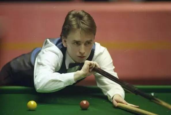 足球比赛中 足球比赛中