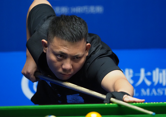 中所展示出 中所展示出